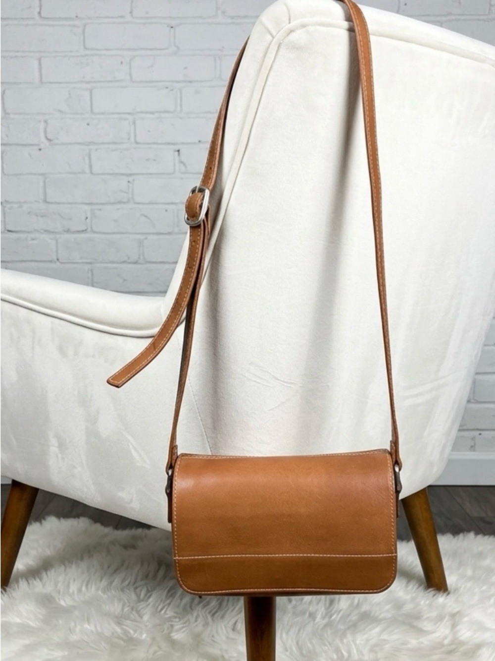 Piel Leather Vintage Crossbody Organizer Bag Saddle Brown Wallet Purse⁠